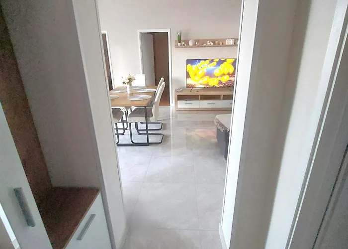 Silvija Ciovo Apartament *